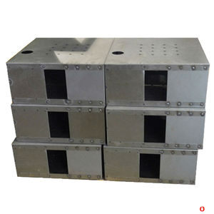 กรอบโลหะทองเหลืองพื้นผิวสีดำ OEM ขาตั้งแท็บเล็ต CNC สร้างโปรแกรมด้วยการตัดด้วยเลเซอร์เคลือบคุณภาพเต็มรูปแบบ - Product Image 4