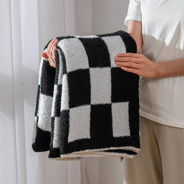 Wholesale Cozy 130*180 Knitted Blanket Available In All Seasons Checkerboard Pattern Fluffy Polyester Warm Knitted Blanket