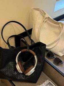 2026 Women Foldable Handbags Single-Shoulder Tote Fashion Underarm Shopping Large-Capacity Ladies Bags Waterproof Durable - Product Image 3