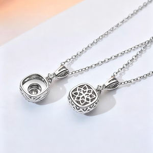Collier SGARIT personnalisé avec double halo de diamants en or 18 carats, bijoux fins de laboratoire, protection et embracement émotionnel pour femmes. - Product Image 4
