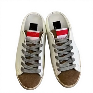Zapatillas deportivas casuales tipo pantuflas para hombre, estilo italiano, de cuero blanco clásico, con parte superior de cuero genuino y forro transpirable. - Product Image 4