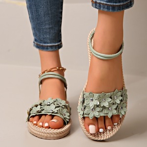 Sandales plates à lanières pour femmes, avec appliques florales, semelle tissée, chaussures de plage décontractées d'été - Product Image 3