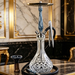 Set Moderno per Fumare Narghilè in Acciaio Inox Dorato Satinato con Tubo Laccato Resistente in Elegante Confezione Regalo - Product Image 4