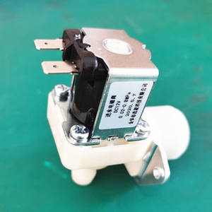 Entrada de Agua Presurizada Vertical de Goma de Grado Alimenticio, Resistente a Altas Temperaturas, de Seis Puntos y Válvula Única - Product Image 1