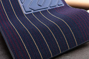 Alfombra de fieltro no tejido de poliéster de lujo perforada con aguja, superventas, <span class=keywords><strong>precio</strong></span> competitivo, alfombrillas para coche, tapetes de <span class=keywords><strong>suelo</strong></span> de China - Product Image 5