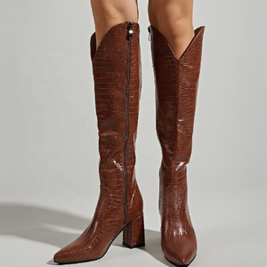 Bottes en gros 2021 pour femmes, à bout pointu, imprimé animal, fermeture éclair latérale, sexy, hauteur genou, talon épais - Product Image 1
