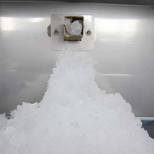 Nuevo diseño 70 kg por día nieve hielo tipo comercial <span class=keywords><strong>de</strong></span> hielo para el <span class=keywords><strong>supermercado</strong></span> - Product Image 4