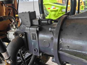 Pompe à béton SANY d'occasion HBT6006A-5 avec vanne à clapet motorisée, reconditionnée - Product Image 3