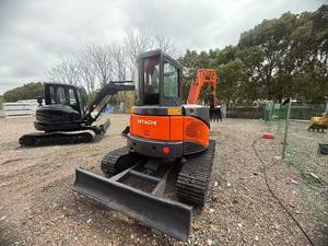 Mini-excavatrice sur chenilles Hitachi 50 d'occasion, pelle ultra-courte de 5 tonnes, ensemble complet prêt pour l'essai et l'exportation - Product Image 3