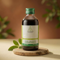 Chamakkatt Mahamanjishtadi Kashaya 200ml Huile traditionnelle ayurvédique à base de plantes Produit de soins de santé certifié ISO
