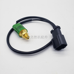 สวิตช์แรงดันโคมัตสึ 207-06-15190 G1/4 SPDT ทองเหลืองสำหรับรถขุด PC100 120 200-5 - Product Image 1