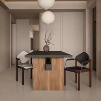 Bureau de travail moderne en bois massif avec design éco-responsable