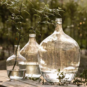 Meilleure vente en gros de décoration intérieure de style campagnard en bois osier support en rotin avec bouteille en verre Vase en cristal design tissé en <span class=keywords><strong>paille</strong></span> - Product Image 3