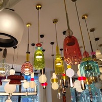 Luminaire suspendu en verre coloré nordique, lampe suspendue artistique moderne, lustre en verre personnalisé pour la salle à manger, décoration de salon
