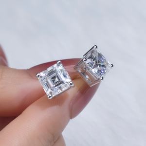 Pendientes de Diamante Cultivado en Laboratorio con Corte Asscher de 1 Quilate, 18k, MSE-585 de Messi Jewelry, con Certificado IGI - Product Image 5