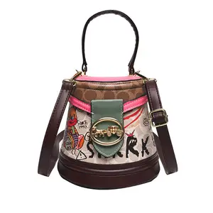 2023 New Hot Sell Fashion Shoulder Crossbody Bag PU Women's Handbag Tote Bags Personality Graffiti Girls Bucket Bag