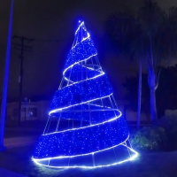 Sapin de Noël commercial, nouveau style, décoration lumineuse géante, sapin de Noël LED à changement de couleur RGB pour l'intérieur et l'extérieur