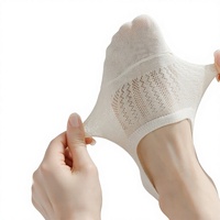 Chaussettes invisibles fines en maille pour femme, antidérapantes, en coton respirant, désodorisantes, couleur unie, coupe basse