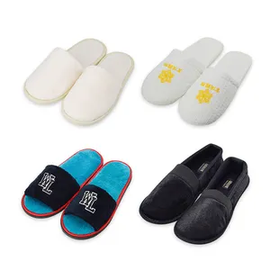 Hotel Slippers Spa Luxury Plush Indoor Fluffy Slippers Custom Logo Disposable Hotel Coral Velour Slippers White