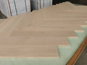 พื้นไม้เอ็นจิเนียร์ขายดีปี 2025 สีอ่อนขัดเงา ลายก้างปลา ไม้โอ๊คเคลือบเงา คุณภาพ<span class=keywords><strong>สูง</strong></span> - Product Image 3