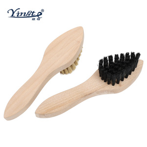 Cepillo para zapatos de madera maciza Yinste con cerdas suaves de pelo de cerdo, herramienta de limpieza para uso doméstico - Product Image 1