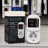 Prise de courant multifonction avec affichage LED double, protection contre les surcharges à récupération automatique 1-16A 220V pour la protection de l'alimentation CA