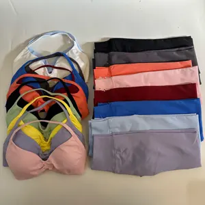 Set di Leggings per allenamento da donna con stropiccie reggiseno sportivo con cinturino e bretelle per palestra abbigliamento da palestra Set 2 pezzi - Product Image 1