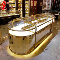 Design moderne de salle d'exposition pour les nouveaux magasins de bijoux, dernières vitrines de bijoux, décoration personnalisée, vitrine de luxe