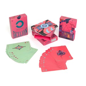 Cartes à jouer en plastique personnalisées avec logo d'entreprise, design de marque familiale, finition brillante classique et durable - Product Image 1