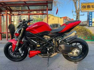 Motocicleta <span class=keywords><strong>Ducati</strong></span> <span class=keywords><strong>Street</strong></span> <span class=keywords><strong>Fighter</strong></span> 848 Usada de Gasolina - Product Image 3