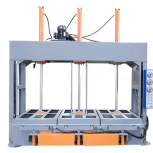 Máquina de prensado en caliente de paneles de PVC, laminados de <span class=keywords><strong>melamina</strong></span> <span class=keywords><strong>para</strong></span> madera contrachapada, chapa y puertas - Product Image 1