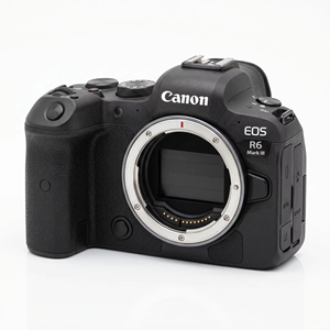 Appareil photo hybride Canon EOS R6 Mark III d'occasion, 32,5 MP, vidéo RAW 7K, version globale multilingue, 4K 120p, IBIS, état impeccable, professionnel - Product Image 1