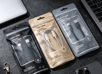 Pochette verticale étanche pour câble USB-C d'impression numérique avec fenêtre transparente et fermeture éclair, idéale pour l'emballage de câbles.