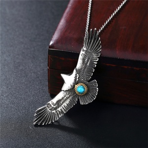 Collar con Colgante de Águila y Piedra Natural para Hombre, Nueva Tendencia - Product Image 2