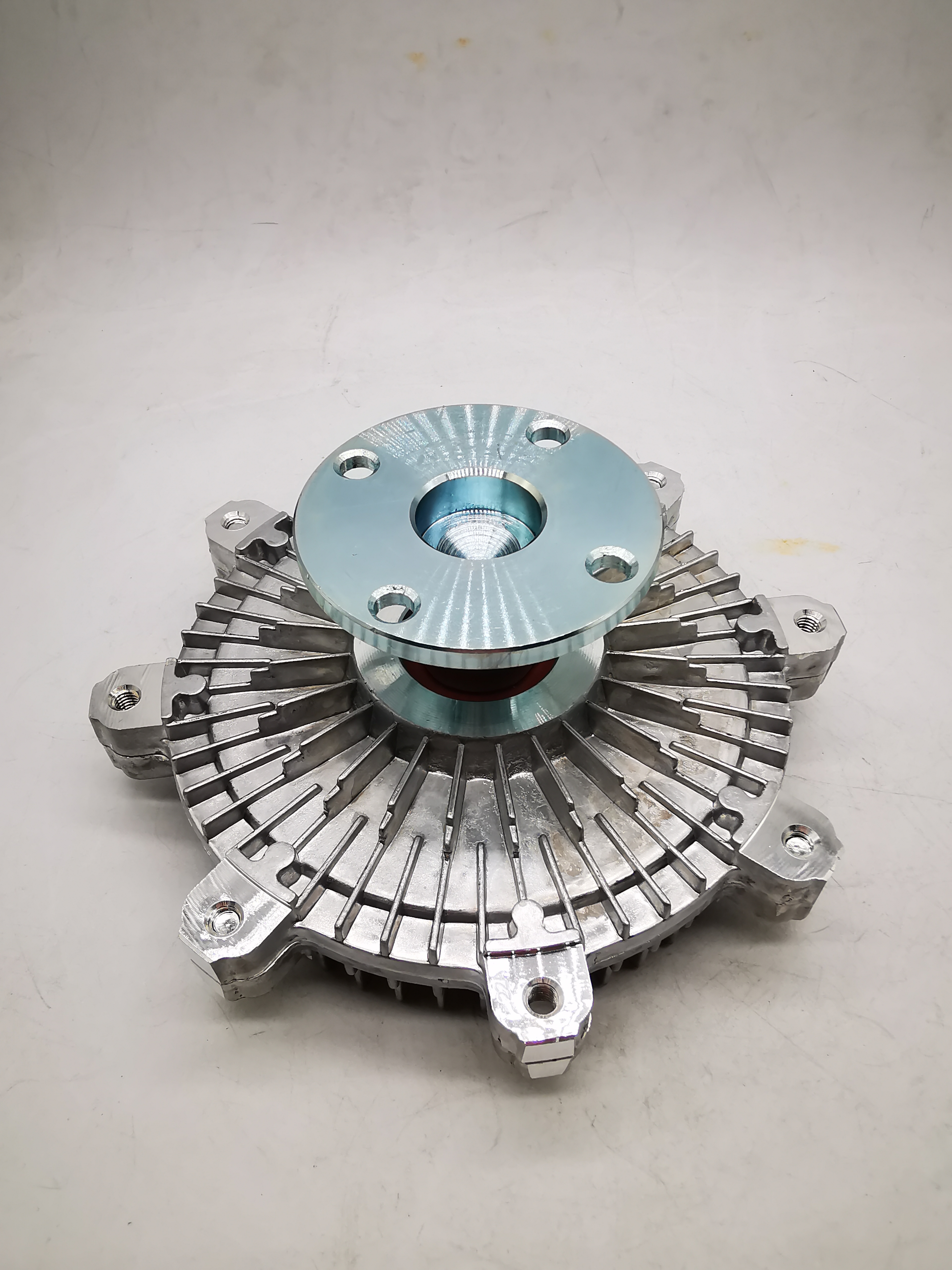 ベル MITSUBISHI MD106546 Fan Clutch - Reliable Engine Cooling