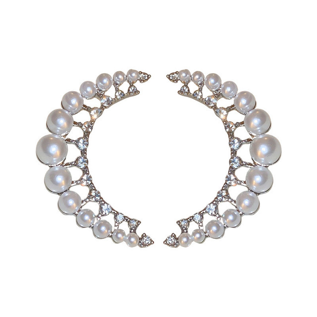 Fashion Design Simulated Pearls Rhinestone Ear Studs Earring Exquisite Crescent Moon Earrings for Women Jewelry Gift