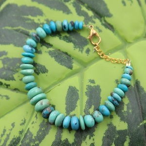 Bracelet perlé de style classique de qualité AAA+ réglable en turquoise d'Arizona pour la création de bijoux et les cadeaux féminins - Product Image 1