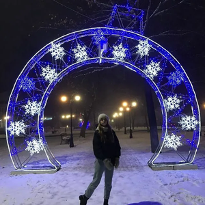 Arco de Luces LED para Decoraciones Navideñas de Exterior, Personalizado con Iluminación LED Impermeable IP65 - Product Image 1