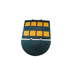 Pare-chocs en caoutchouc antidérapant 500x600x30mm 9kg avec embout de fin de course 4.5kg pour entrées de chantiers et terminaux portuaires - Product Image 6