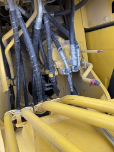 Excavatrice sur chenilles Komatsu PC240LC d'occasion du Japon, 24 tonnes, faible nombre d'heures de travail, bon état, pelle hydraulique pour la construction - Product Image 2