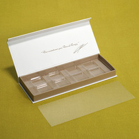Boîte à chocolat de luxe avec logo personnalisé, magnétique, de qualité alimentaire, avec plateau en plastique, emballage cadeau en carton rigide pour confiseries et truffes