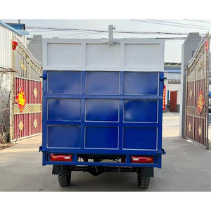 Camion poubelle compacteur à trois roues bleu, moteur essence, avec bac à déchets pour la collecte et le transport des ordures - Product Image 3