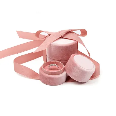 अनुकूलित हॉट सेल उपहार आभूषण पैकेजिंग गुलाबी मखमली गोल बाउनॉट पैकेजिंग रिबन के साथ मखमली आभूषण रिंग बॉक्स