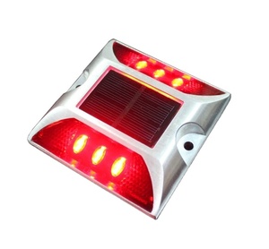 Venta de Fábrica: Nuevo Panel Solar Impermeable de Aluminio con Luz LED Intermitente para Carreteras, Lámpara Reflectante Solar Tipo Ojo de Gato - Product Image 1