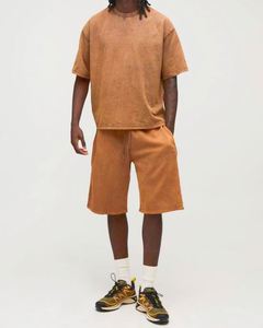 Ensemble survêtement homme marron oversize délavé style sportif avec t-shirt et short, effet délavé à l'acide, idéal pour l'été - Product Image 4
