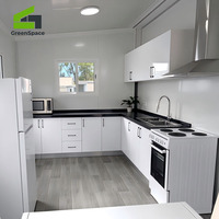 Maison conteneur modulaire pliable en acier galvanisé avec panneaux sandwich EPS, isolée et étanche, 20ft 40ft