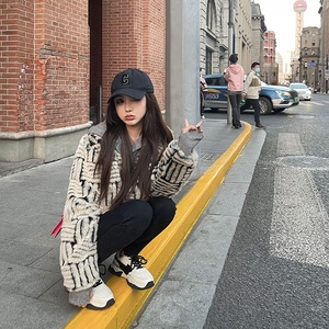Versione coreana sottile pelliccia sintetica pelliccia cappotto unico per le signore nuovo stile piccolo gatto selvatico modello Plaid inverno per le donne - Product Image 3