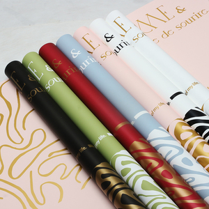 Papier d'emballage floral coréen imprimé graffiti de <span class=keywords><strong>Paris</strong></span>, imperméable, pour bouquets, vente en gros, matériel d'emballage pour fleuristes - Product Image 1