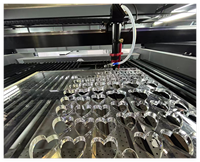 Machine de gravure et de découpe au laser CO2 pour la gravure de l'acrylique, du caoutchouc, du bois, du métal, du plastique, du MDF, du cuir, du tissu avec système Ruida et tube Reci