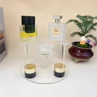 Présentoir à parfums en acrylique transparent, étagère de rangement cosmétique semi-circulaire à trois niveaux, présentoir à échantillons de rouge à lèvres en forme d'échelle, mobile
